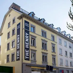 3* アパートホテル The Henry Self Check-in